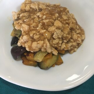 茄子とかぼちゃの鶏そぼろ餡